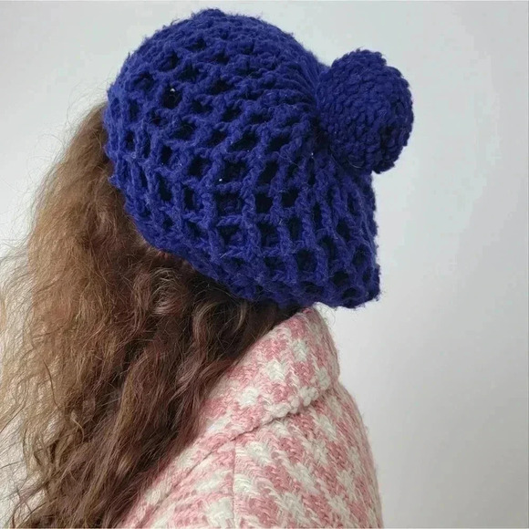 Vintage 60s Hand Crochet Knit Slouchy Pom Beret - Picture 3 of 5